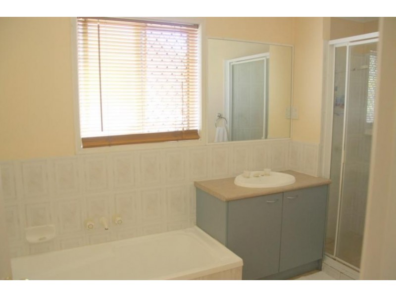 3a / 266 Henty Drive, Redbank Plains QLD 4301