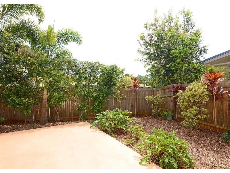 71 Elizabeth st, Urangan QLD 4655