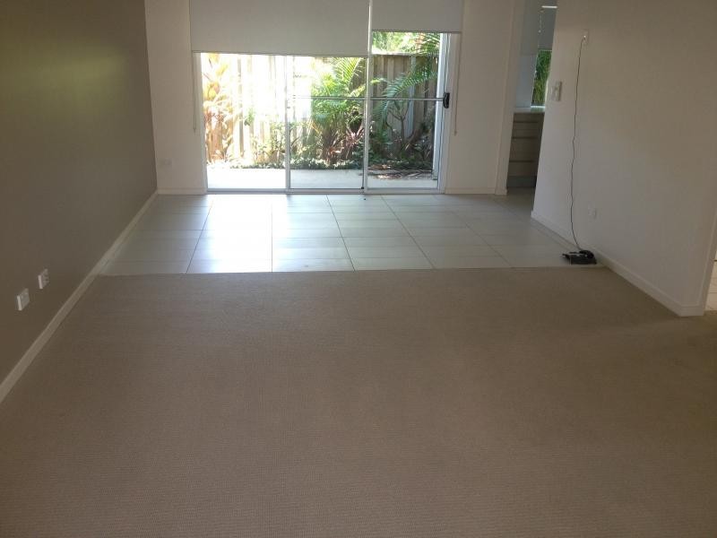 65 Manooka Drive, Cannonvale QLD 4802