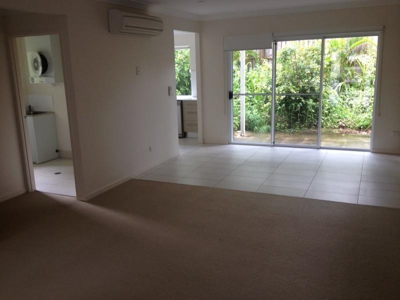 65 Manooka Drive, Cannonvale QLD 4802