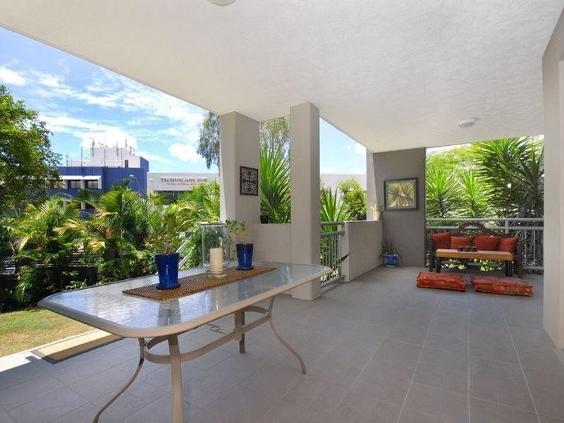 3/36 Holland Street, Toowong QLD 4066