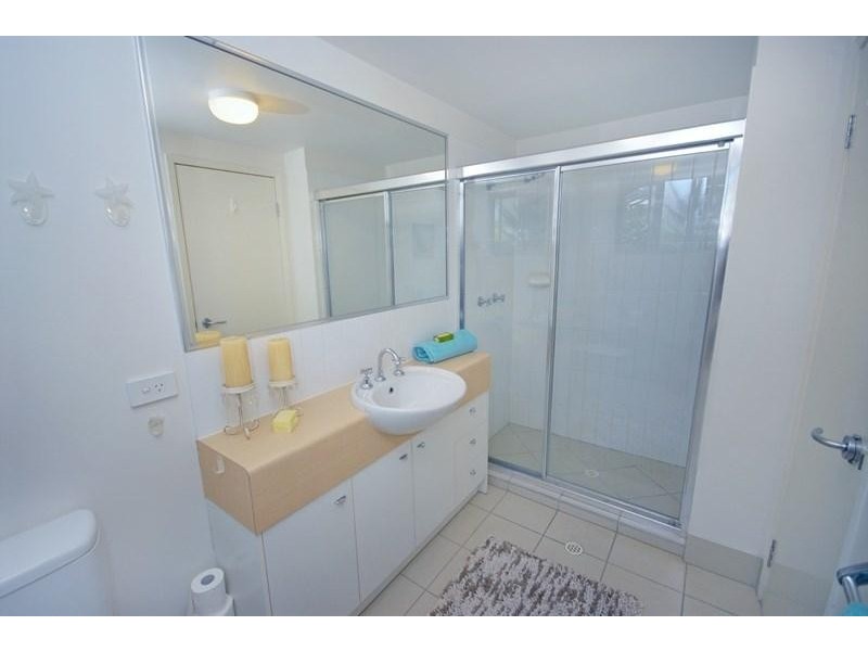 3/36 Holland Street, Toowong QLD 4066