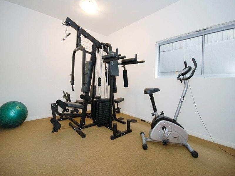 3/36 Holland Street, Toowong QLD 4066