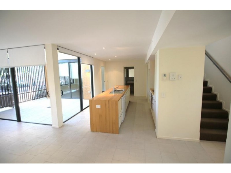 8 Musgrave St, West End QLD 4101