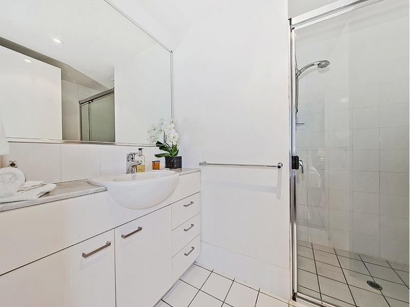 21 Patrick Lane, Toowong QLD 4066