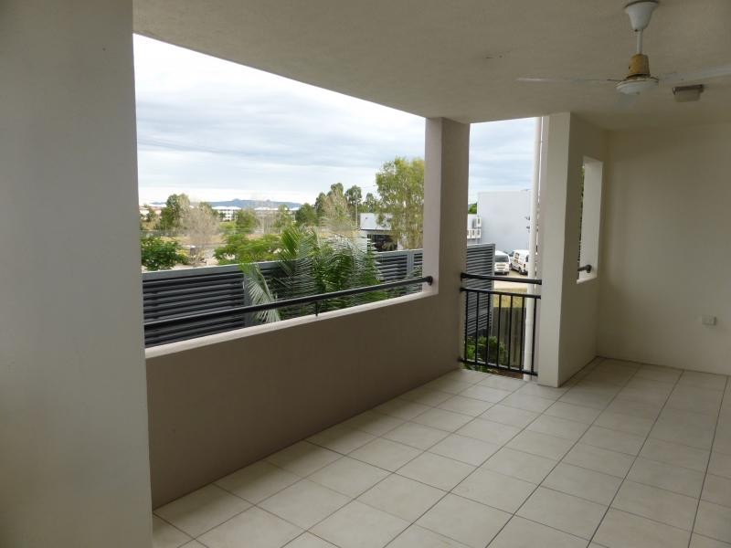 1 / 6-24 Henry Street, West End QLD 4810