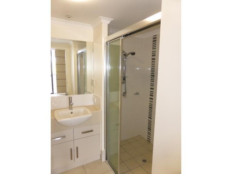 1 / 6-24 Henry Street, West End QLD 4810