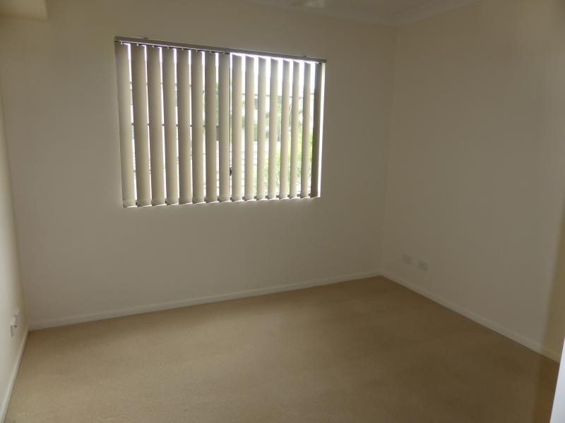 1 / 6-24 Henry Street, West End QLD 4810