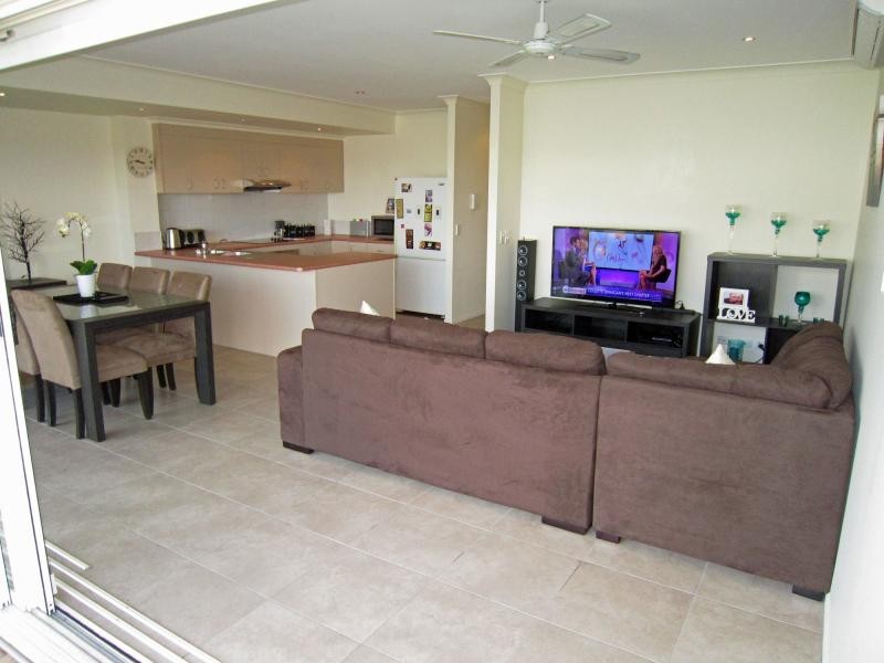 96 Norman Crescent, Norman Park QLD 4170