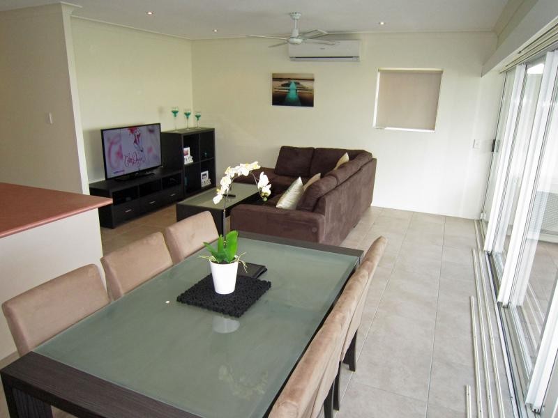 96 Norman Crescent, Norman Park QLD 4170