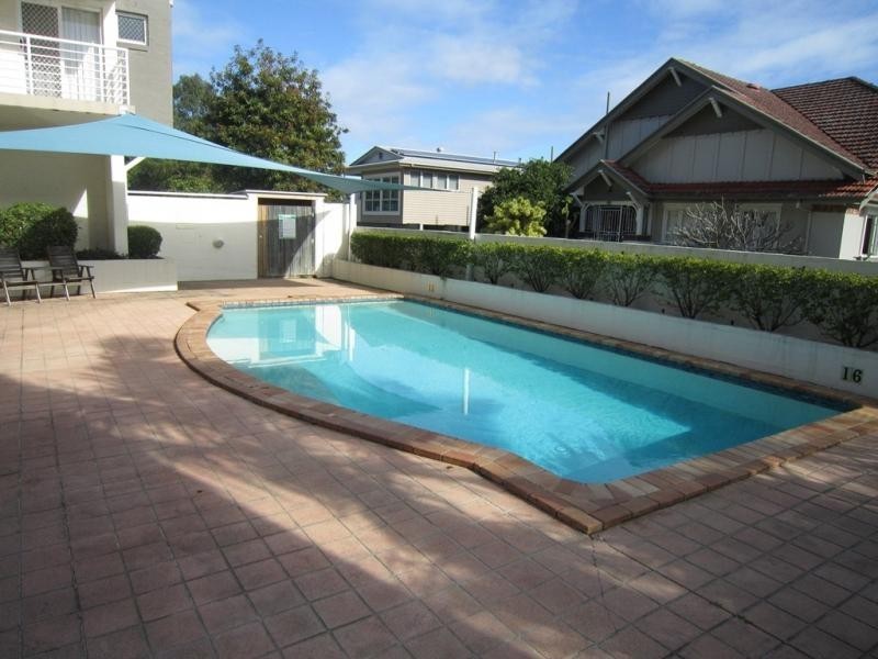 96 Norman Crescent, Norman Park QLD 4170