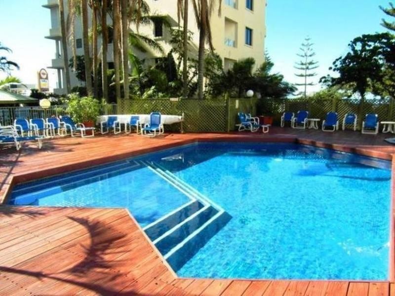 8 Trickett Street, Surfers Paradise QLD 4217