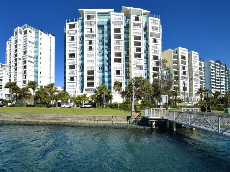 326 Marine Parade, Labrador QLD 4215