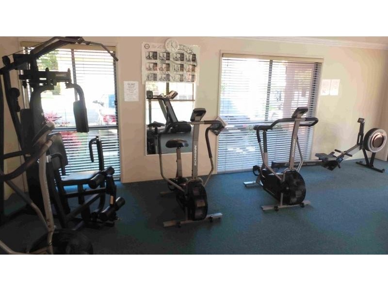 4/20 Fairway Drive, Clear Island Waters QLD 4226