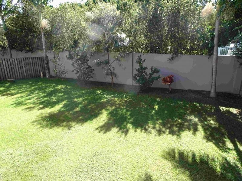 4/20 Fairway Drive, Clear Island Waters QLD 4226