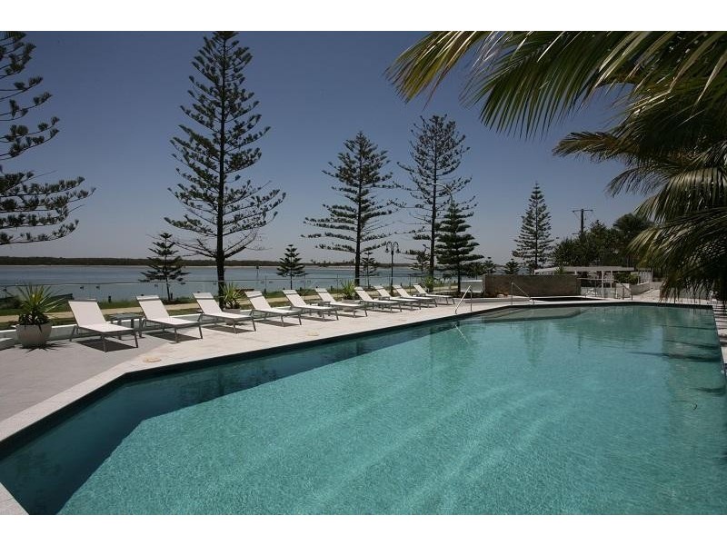 430 Marine Parade, Biggera Waters QLD 4216