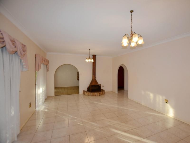 91 Honeywood St, Sunnybank Hills QLD 4109