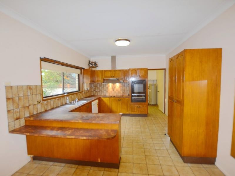 91 Honeywood St, Sunnybank Hills QLD 4109