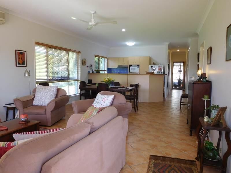 40 Lakeside Crescent, Currimundi QLD 4551