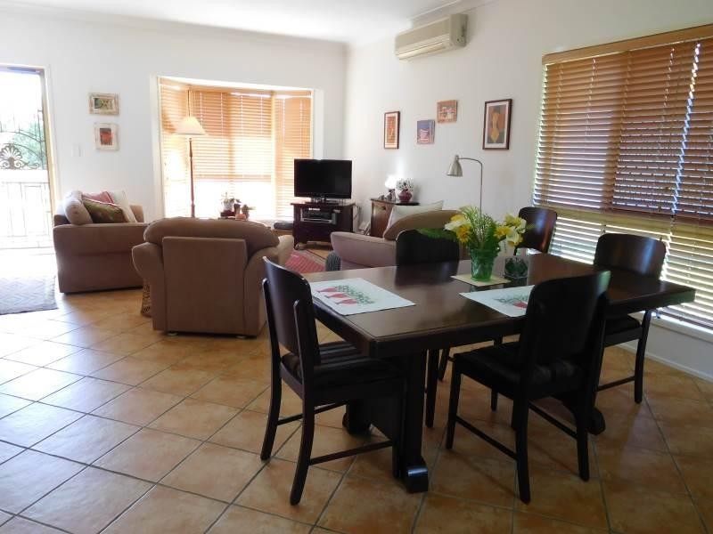 40 Lakeside Crescent, Currimundi QLD 4551