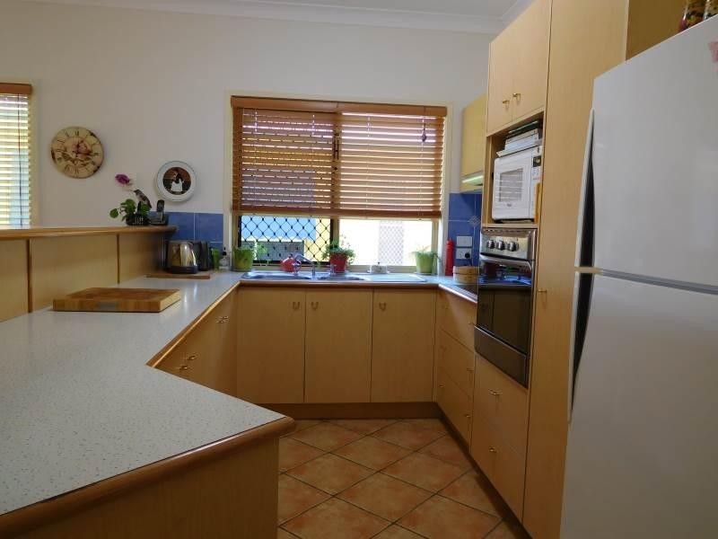40 Lakeside Crescent, Currimundi QLD 4551