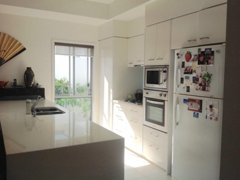 Hope Island QLD 4212
