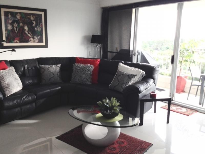 1 / 56 Hooker Blvd, Mermaid Waters QLD 4218