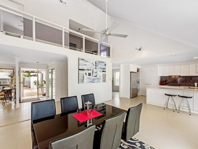 182 Morala Ave, Runaway Bay QLD 4216