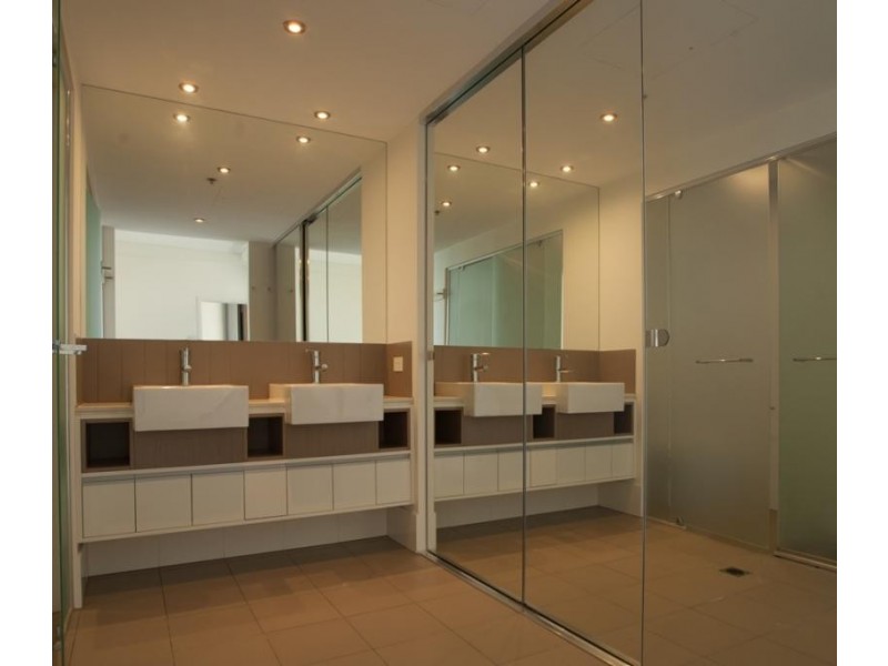 30 Macrossan Street, Brisbane QLD 4000