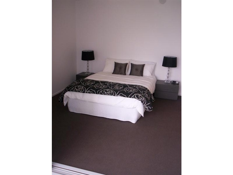 30 Macrossan Street, Brisbane QLD 4000