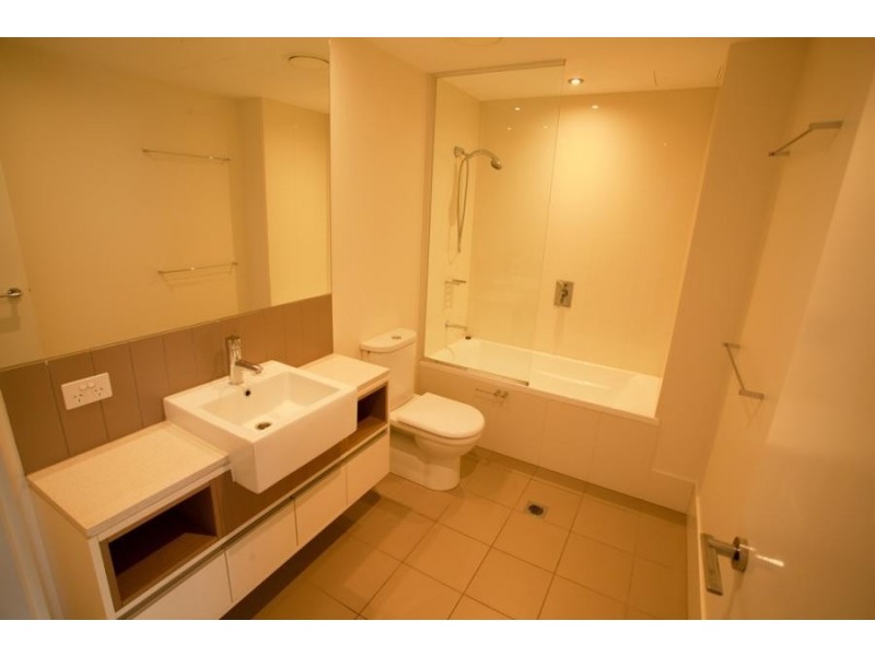 30 Macrossan Street, Brisbane QLD 4000