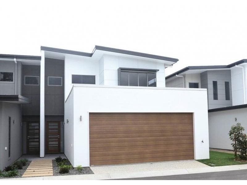 8 Russell Street, Everton Park QLD 4053