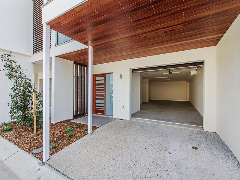 8 Russell Street, Everton Park QLD 4053