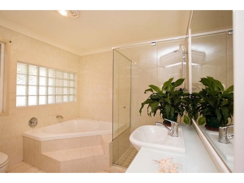 7 Boyd ST, Bowen Hills QLD 4006