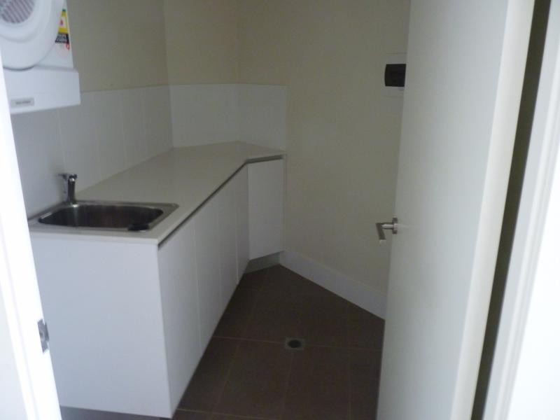 T31 28 Bayview Street, Runaway Bay QLD 4216