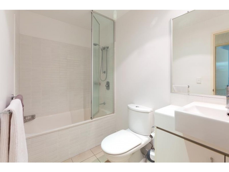 1 Ella St, Newstead QLD 4006