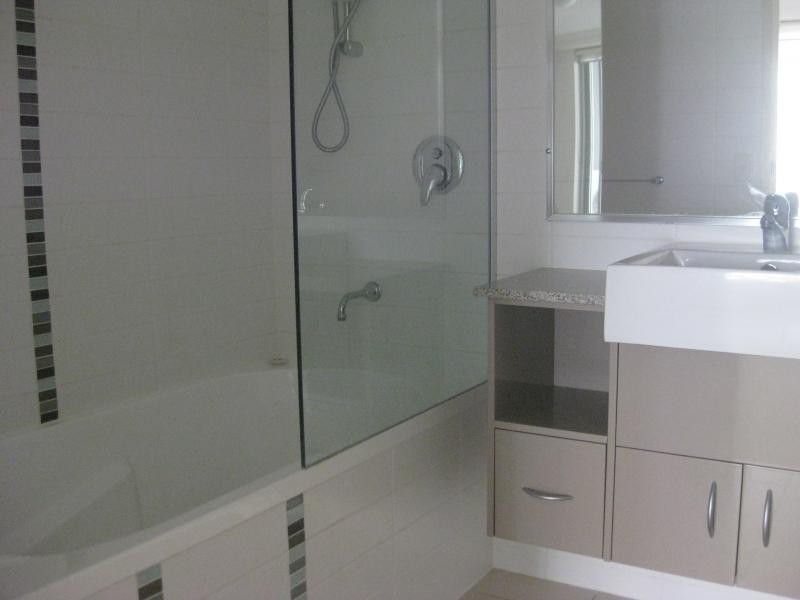 132 / 95 Clarence Road, Indooroopilly QLD 4068