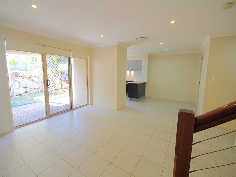 DG /  582 Manly Road, Wakerley QLD 4154