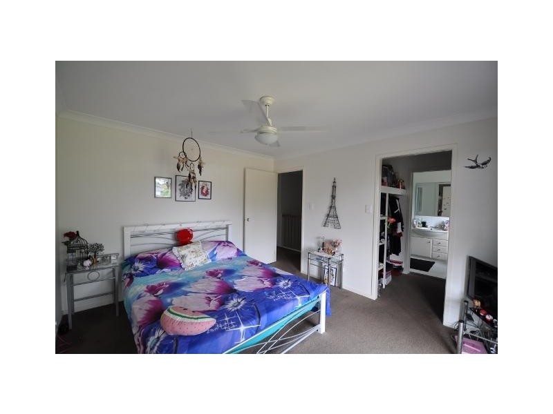 130 Jutland Street, Oxley QLD 4075