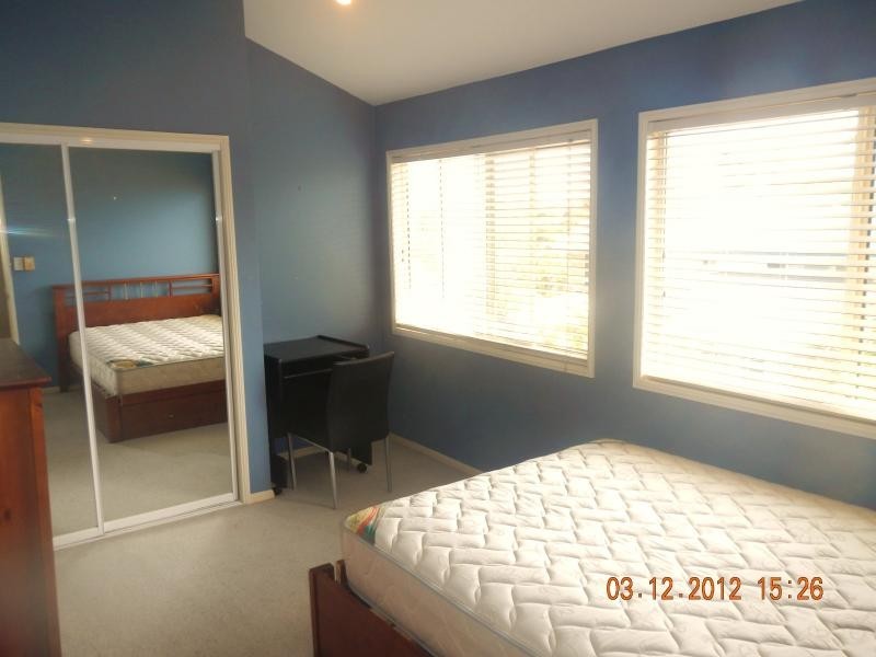 14 Cook Cl, Southport QLD 4215