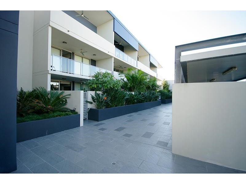 Unit 12 / 70 Love St, Bulimba QLD 4171