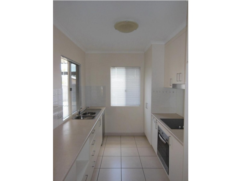 31/ 230 Pulgul St, Urangan QLD 4655