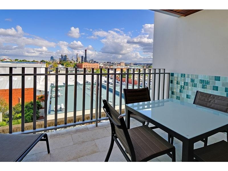 Unit 638a / 8 Skyring Terrace, Teneriffe QLD 4005
