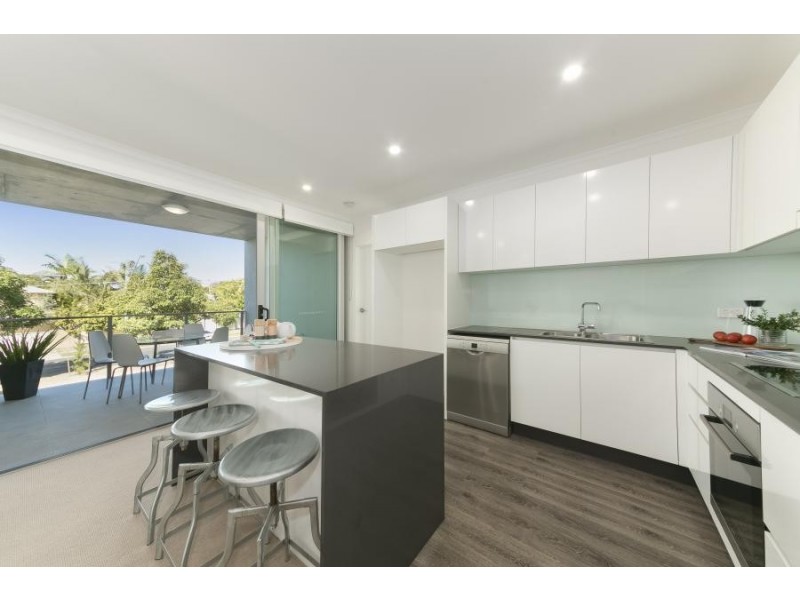 214 / 986 Wynnum Road, Cannon Hill QLD 4170