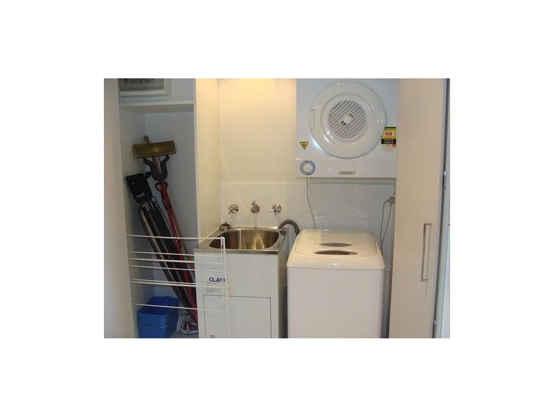 430 Marine Parade, Biggera Waters QLD 4216