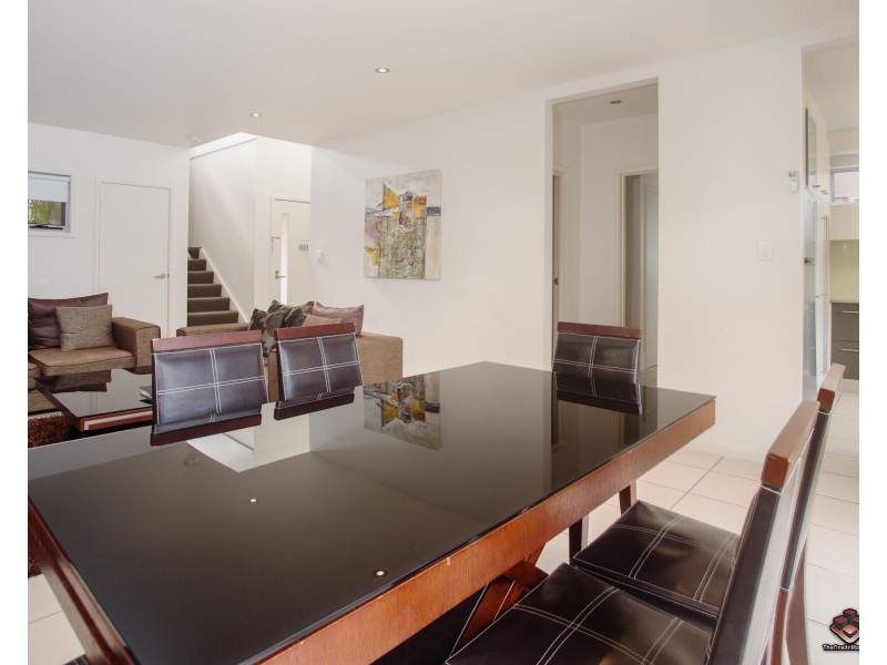 52/80 Moolyyir Steet, Urangan QLD 4655