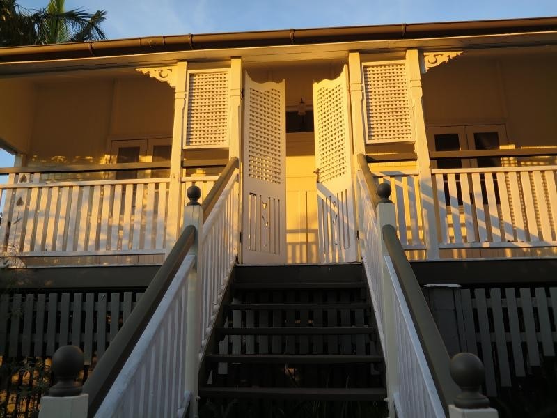 62 Lincoln Street, Greenslopes QLD 4120