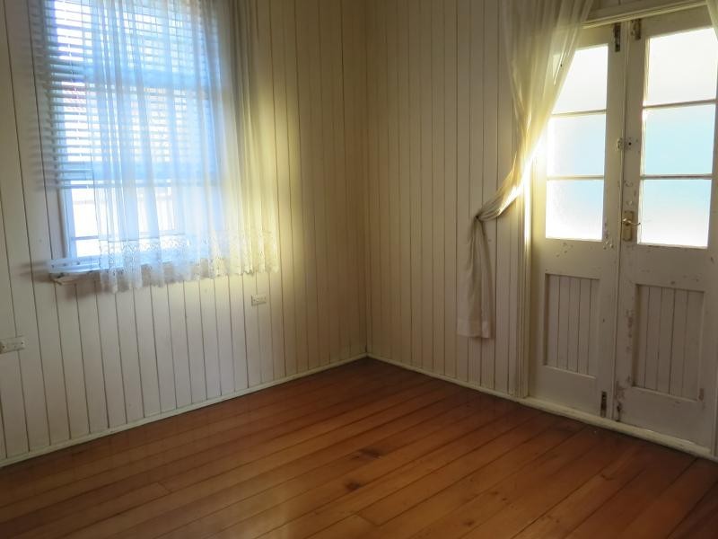 62 Lincoln Street, Greenslopes QLD 4120