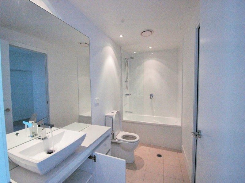 209/43 Harbour Town Drive, Biggera Waters QLD 4216