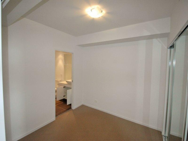 209/43 Harbour Town Drive, Biggera Waters QLD 4216